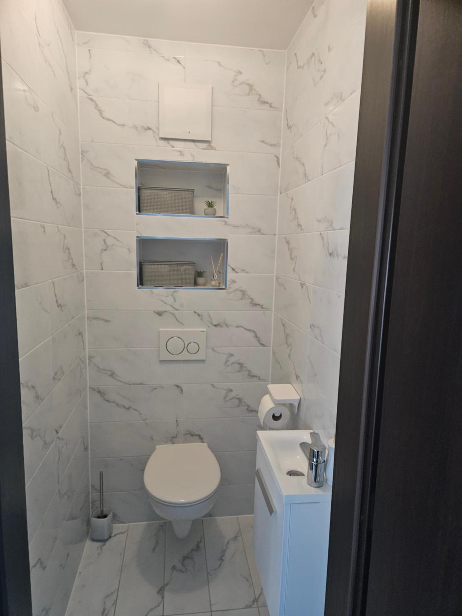 Hellowine Apartman 埃格尔 外观 照片